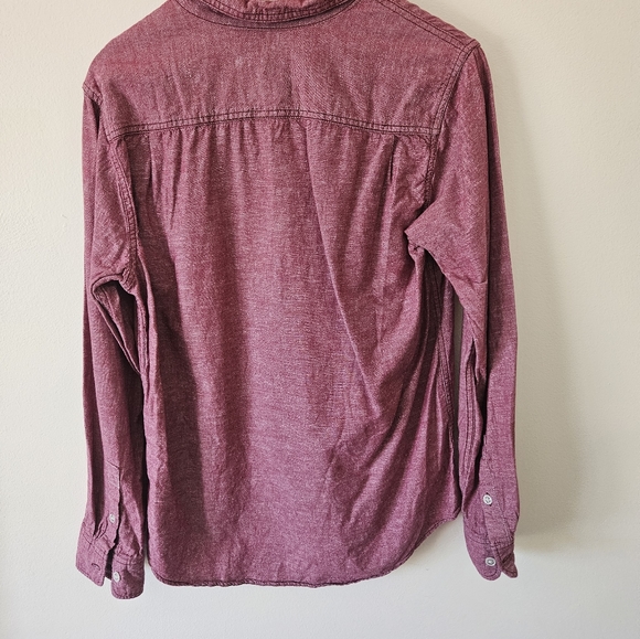 Modern amusement aztec button down - Picture 5 of 5